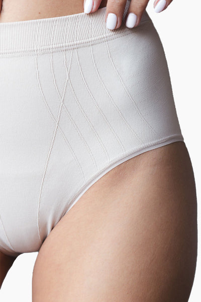 Contouring High-Leg Brief