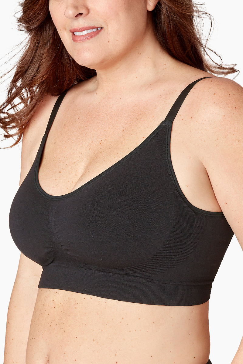 Cozy Comfort Bra BRAEEZ by Curveez in black, featuring seamless design and adjustable straps for all-day support and comfort. Ideal for plus-size lingerie.
