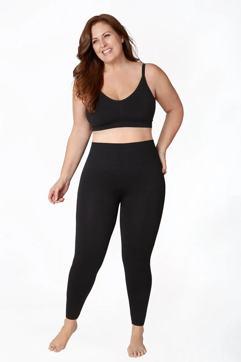 Curveez Leggings for Women Relax in black with high waist and moderate compression, designed for shaping hips, thighs, and lifting the booty.